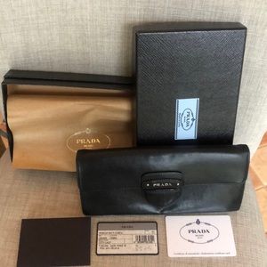 Prada city calf leather wallet